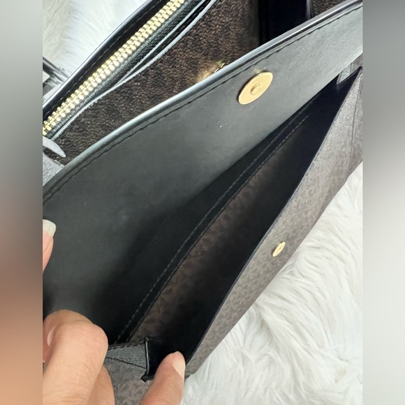 Michael Kors Brown and Black Mercer Tote ✨brand new✨ - Picture 5 of 11